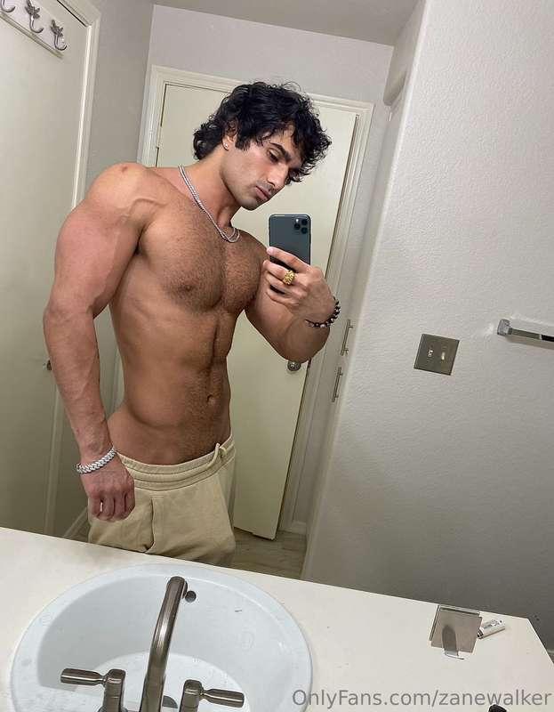I cleaned the sink are u proud of me 