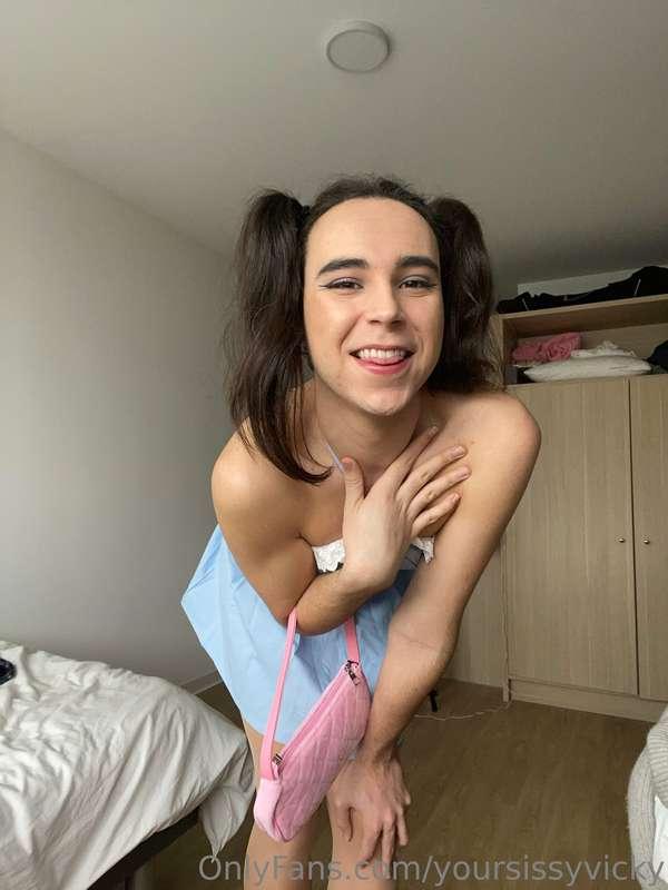 yoursissyvicky image #1