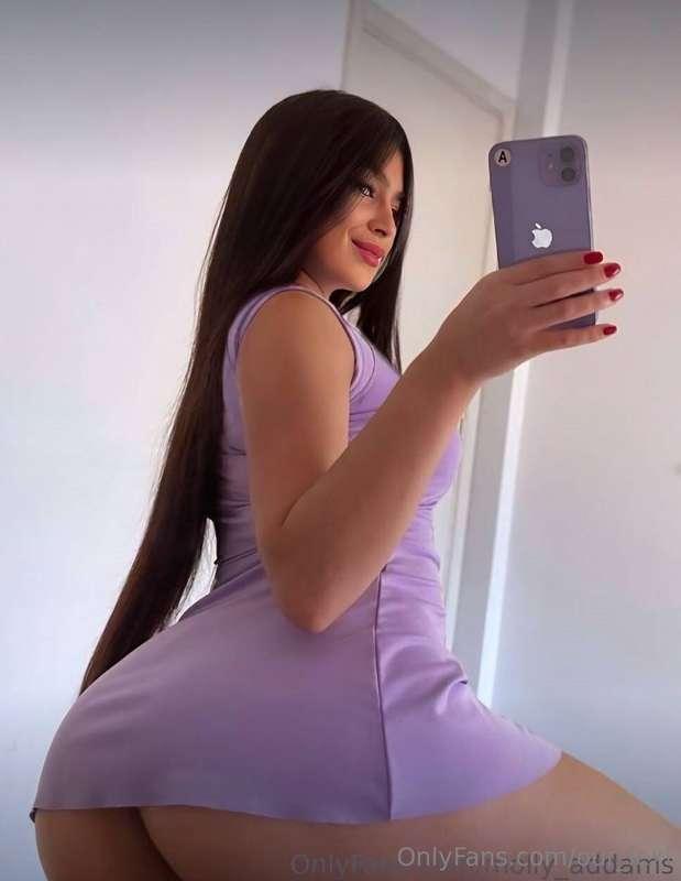 LATINA @molly_addams wants to ride your fat cock 💦🥵If you're..