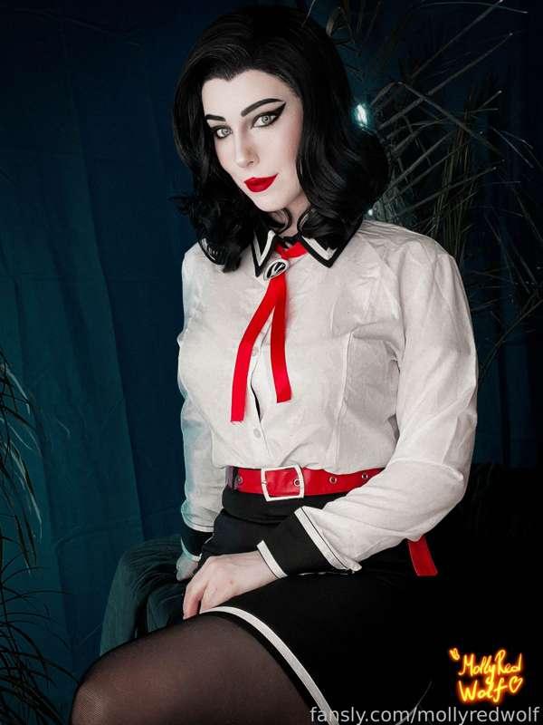 mollyredwolf image #15