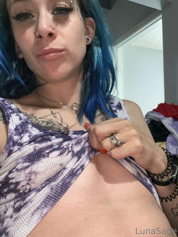 Want to see Princess the happiest! Reach the goal for a live..