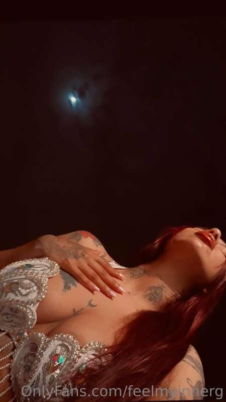 Full moon activities 🖤✨🌝