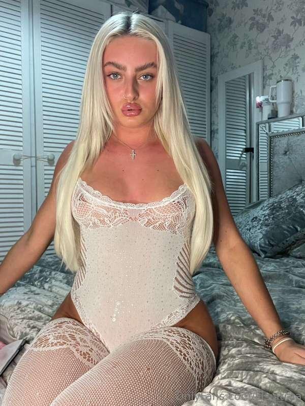 Be honest how horny do I really make you ?
