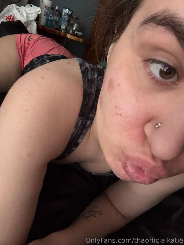 Kiss me, please!!