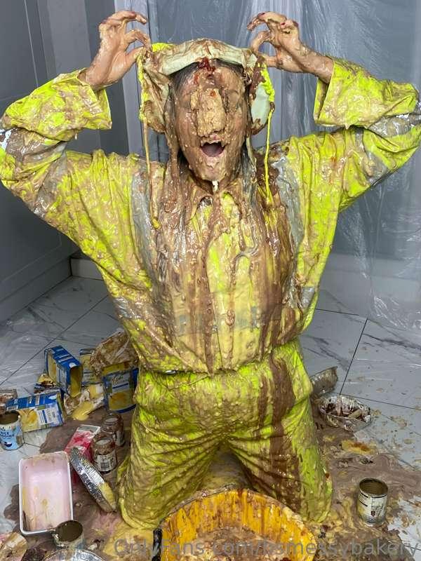 bsmessybakery image #1