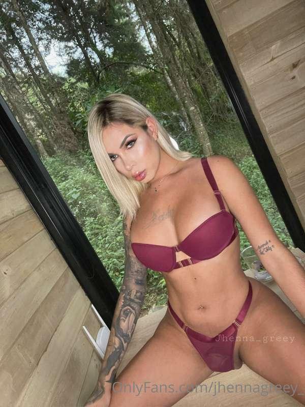 https://onlyfans.com/jhenna_greey  My private in 5 usd follo..
