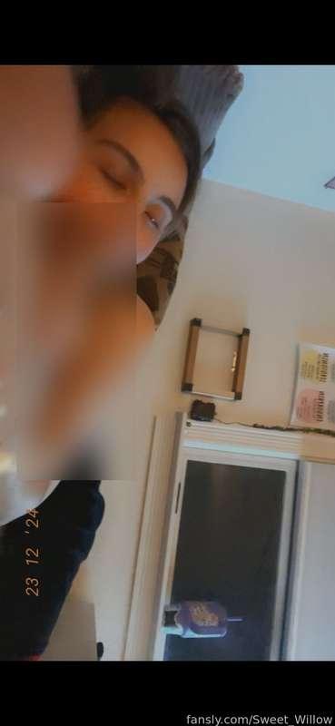 *BJ VIDEO* 
Golly, I’m still breathless ♡ 
It’s so satisfying taking this cock at my own pace~ Can you recognize what we’re watching in the background? 😅🫠 lol sorry for the ads lol #b/g #boygirl #blowjob #bj 
When I do this kind of BJ, I try to replicate this picture, included. 

But TMI, I’m meeting his family for the first time tomorrow 😵‍💫😳🫣🙃🤭 I’m so nervous but excited at the same time!! ♡ 
Wish me luck~!