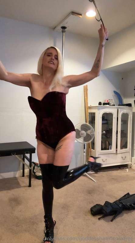Jerk off for me and cum on my latex stockings. I’m going to ..