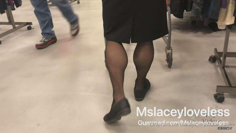 laceys_muscular_calves image #0