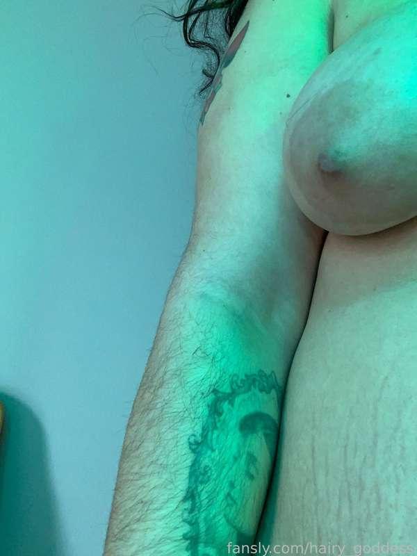 hairy_goddess image #4