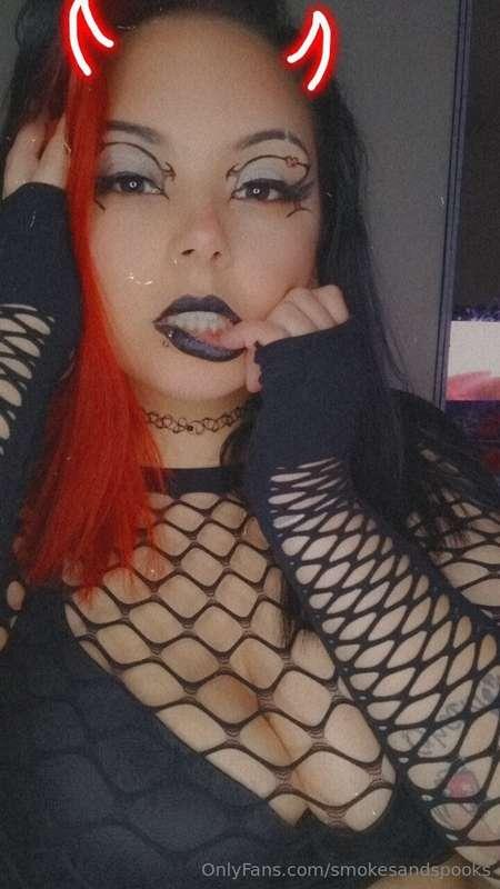Naked breasts and fishnets are the best combo. 🔓to see