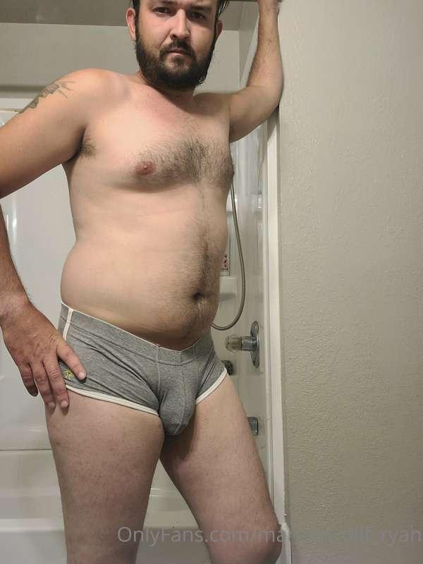 Just your average dad bod!