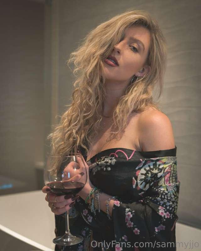 Anyone missing blonde Sammy?