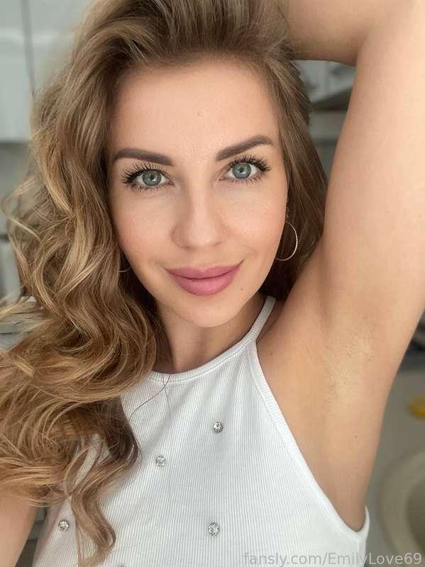 emilylove69 image #3