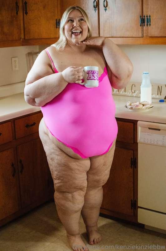 kenziekinziebbw image #0