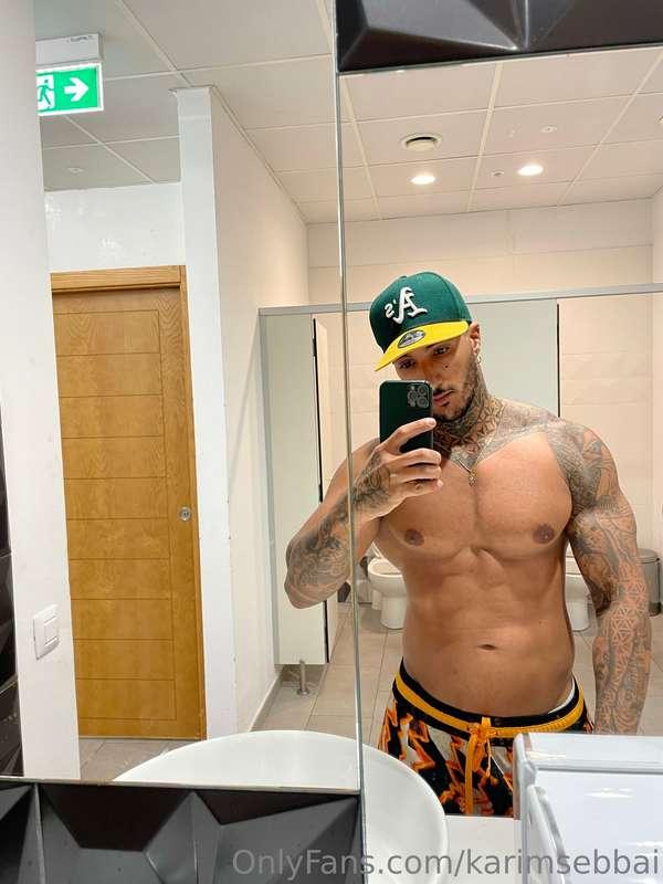 https://onlyfans.com/karimgasmiii  3$