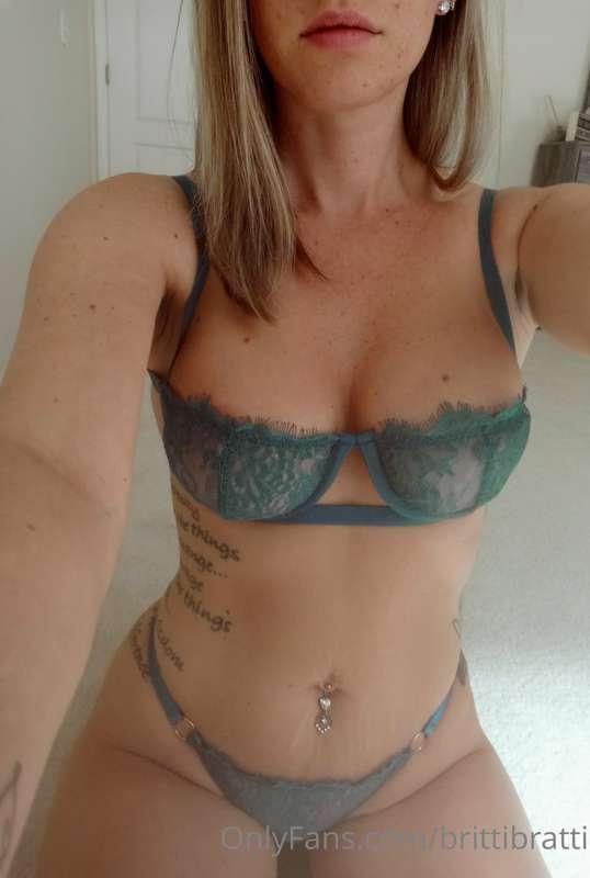 This is my favorite set 🥰 I feel so sexy in it
