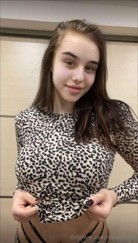 # 💖FREE SUBSCRIPTION ONLY TODAY @emily_4u💖
She's so kinky fo..