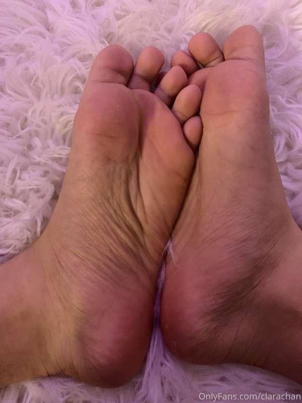My “Plain-Jane” feet, dedicated to Dude626 and other lovers ..