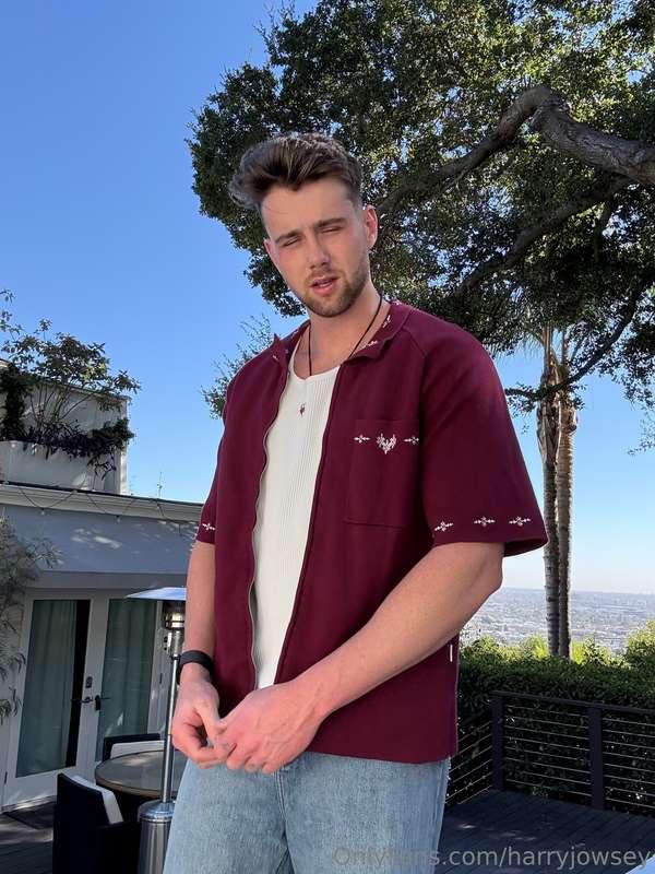 POV I’m a frat boy who approached you at the party. Whats yo..