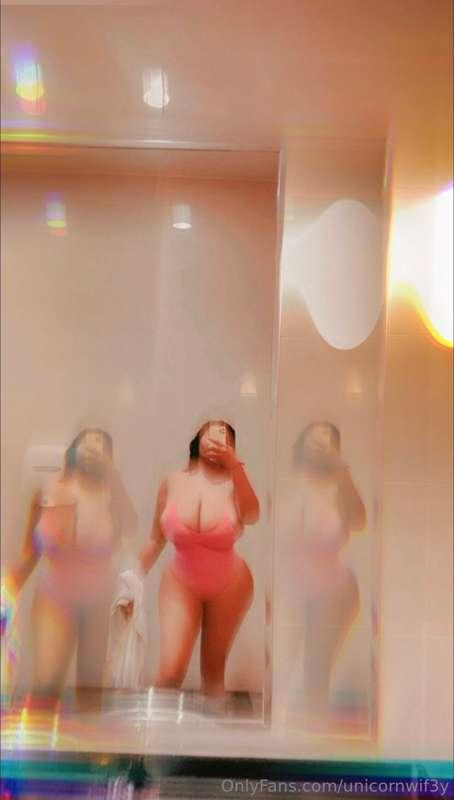 Early morning swims >>