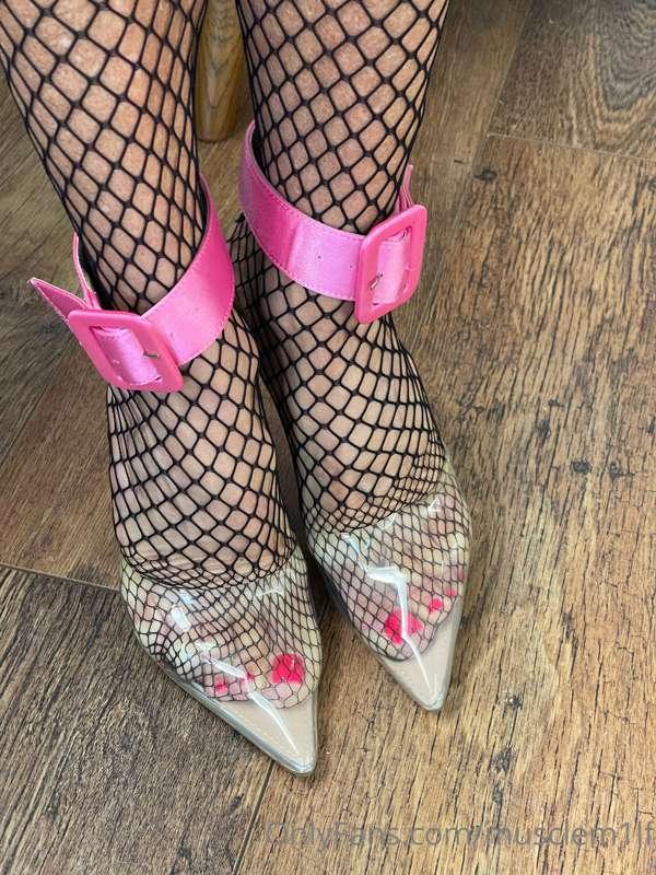 Toes....xxxx