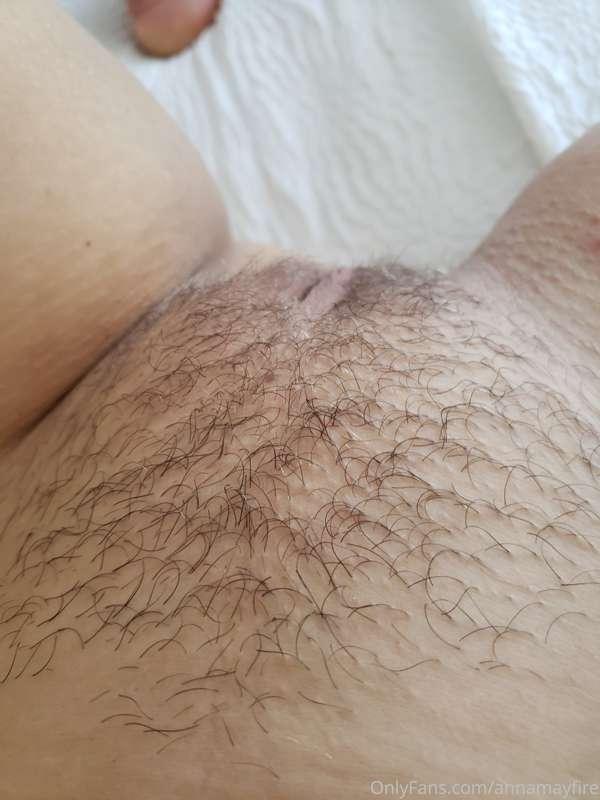 Lil hairy cunt.