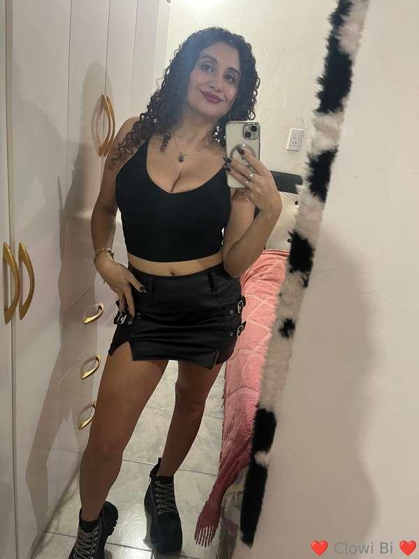 love do you want to see my nipples? i'm so horny 