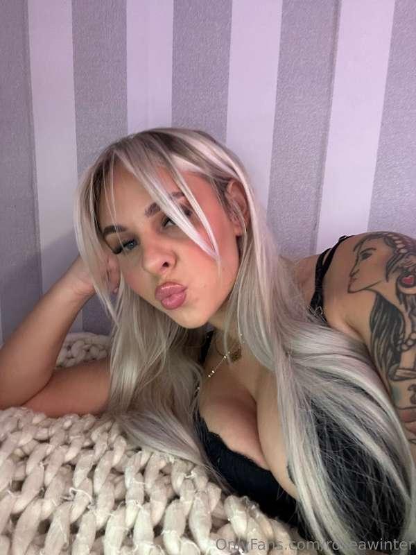 Check your dms for a surprise 🥰