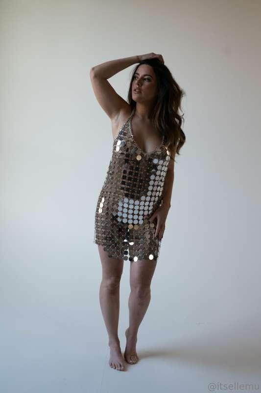 I wish you could take my dress and fuck me hard.