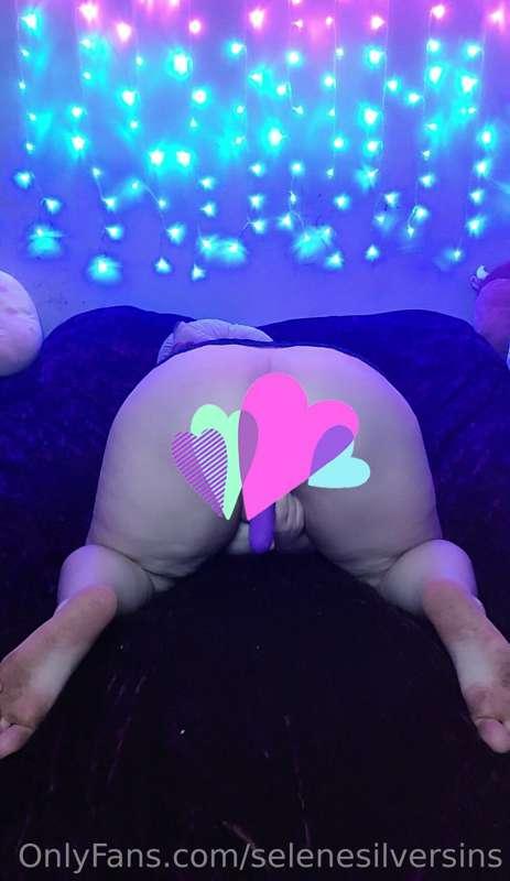 Can you imagine fucking me from behind like this? 🤤 How long..