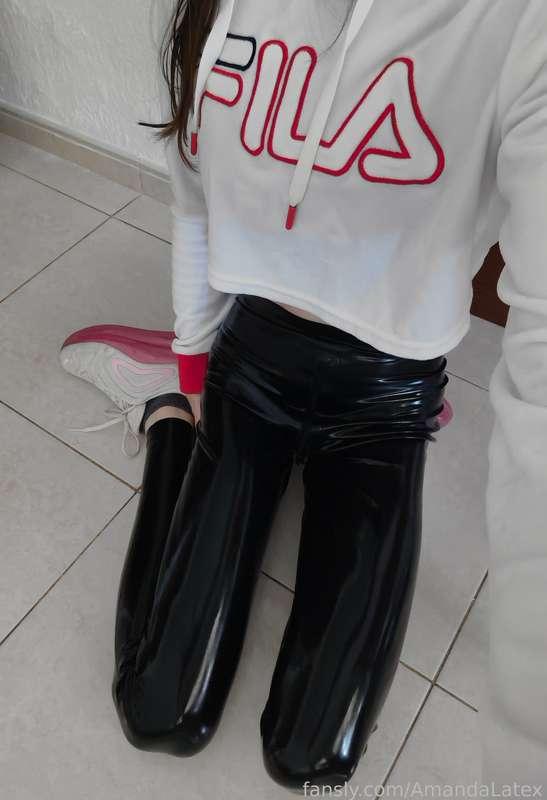amandalatex image #3