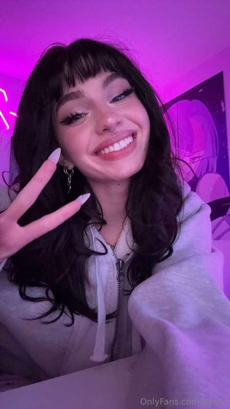 i'm online💜let's chat 
