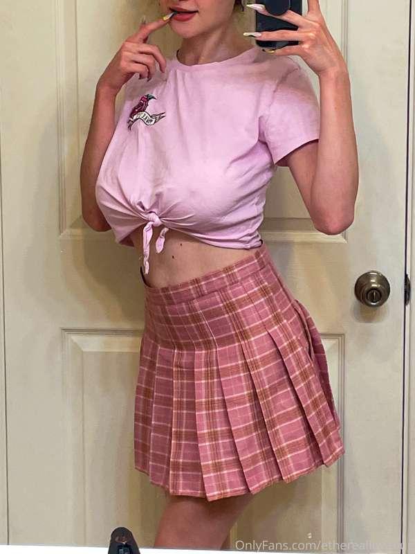 Can we get a quickie in before school? 🥺
