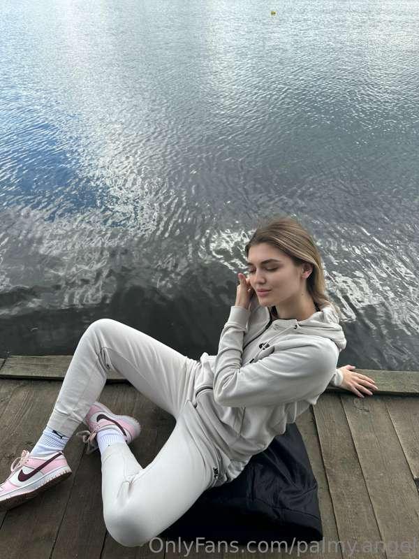 I can sit by the water for a long time, enjoying nature 💦🥰🥰