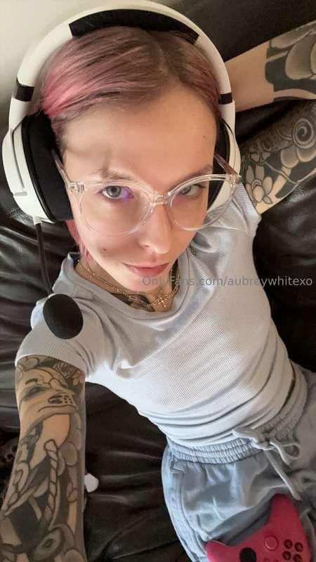 anyone wanna play some games?