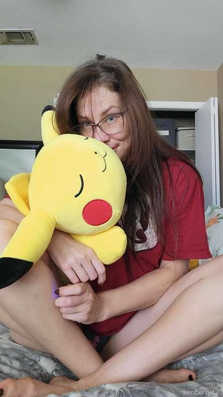 Casual striptease pic set 🌟💕🌟 snuggling with my Pikachu pill..