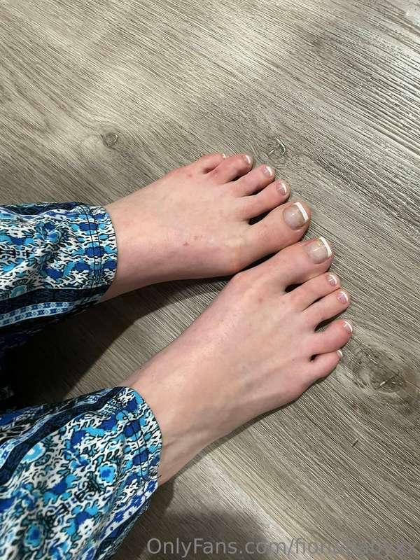 I got my nails done 🥰🥰🥰