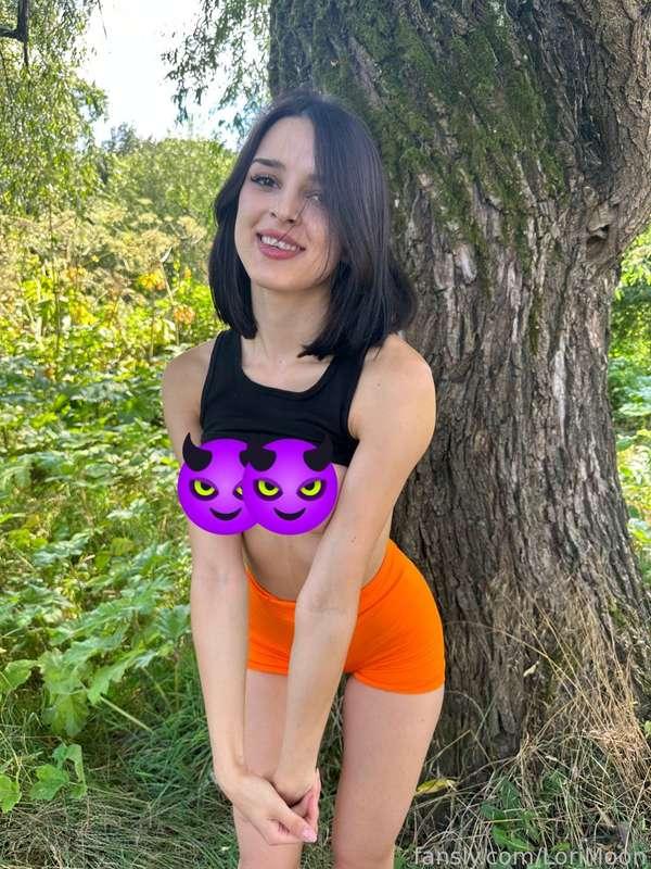 lorimoon image #0