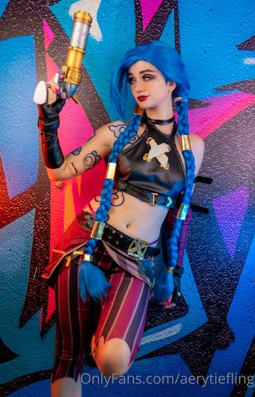 Time to let your "cannon" loose! It's Jinx! 😝
Imagine waking..