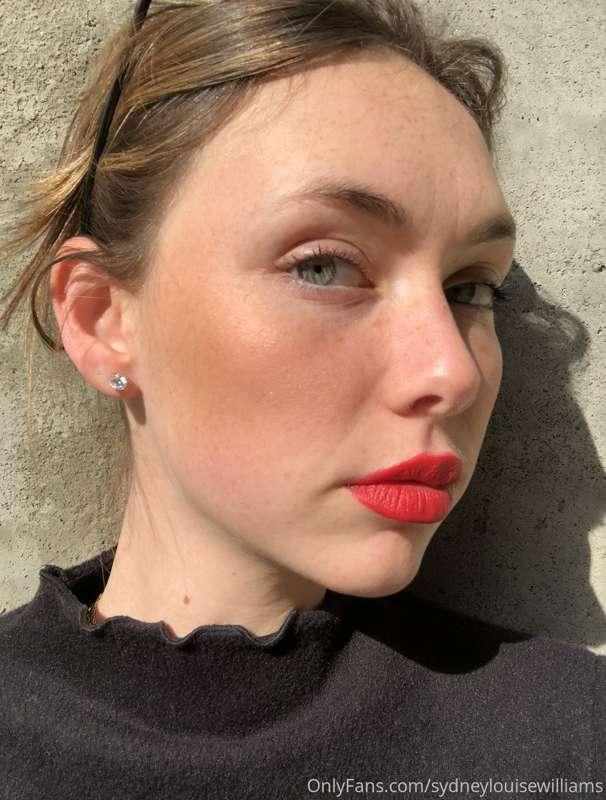 Finally got some new makeup. What do you think? I want more ..