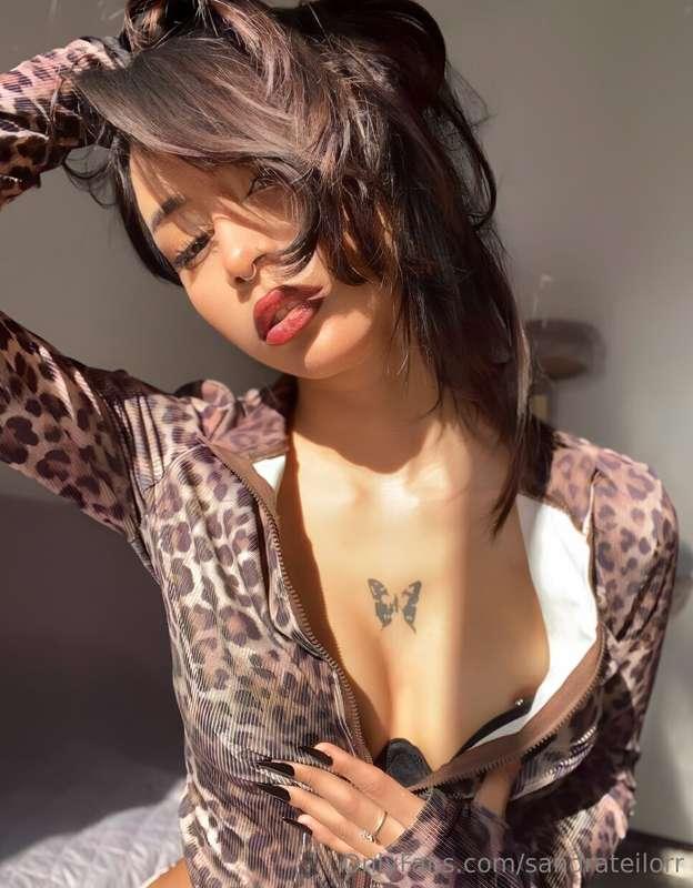 𝐅𝐑𝐄𝐄 𝐒𝐔𝐁👉 @chloniwa 🔥Gorgeous doll for your hot desires🔥She ..