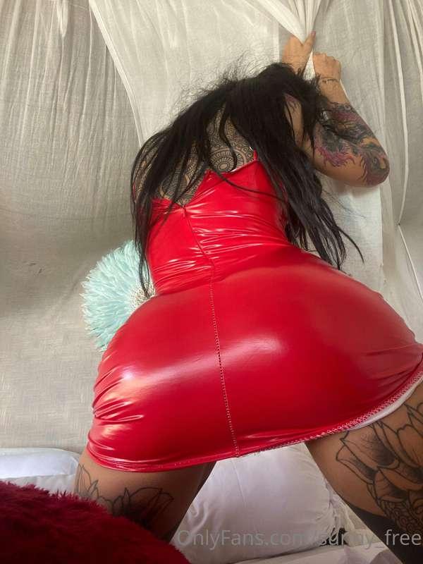 Dressed or undressed ?😈😈😈😈💦💦💦💦💦🤤🤤