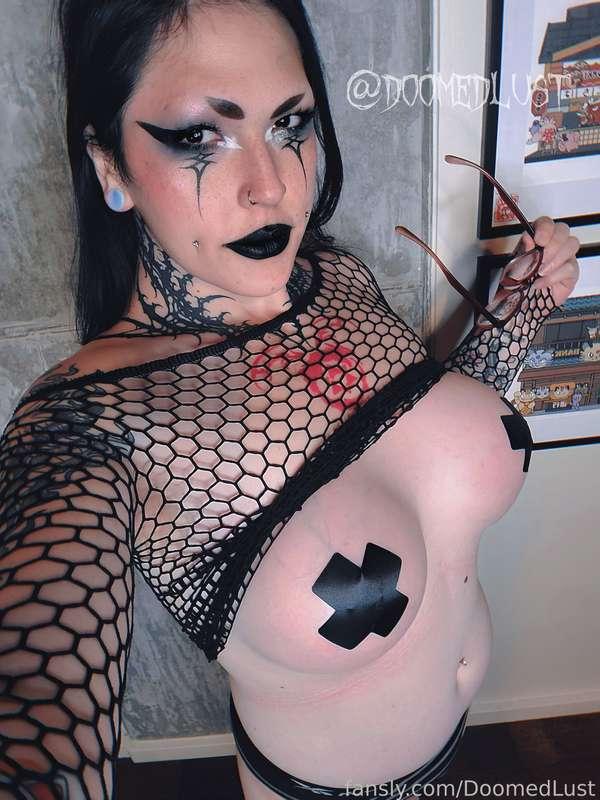 doomedlust image #9