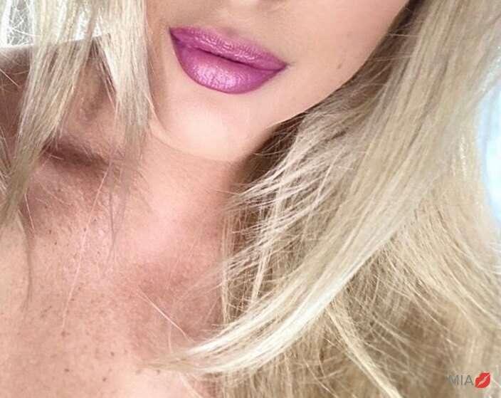 What are you thinking about when you see my lips? ❤️❤️
