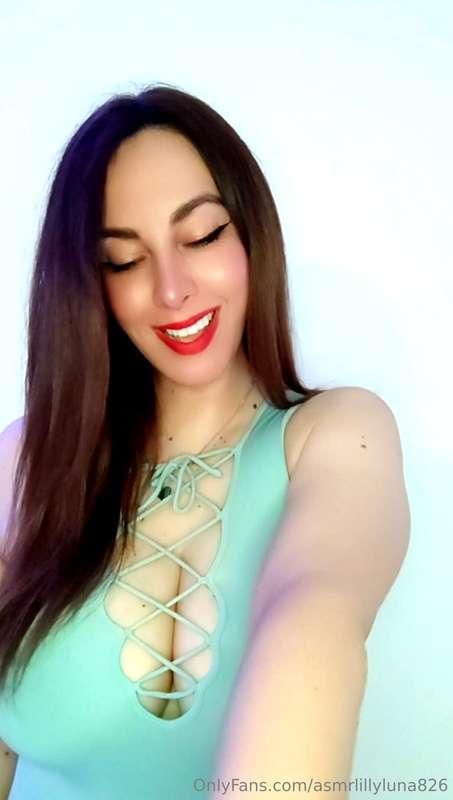 Sweetie for custom videos write me a DM ♥️