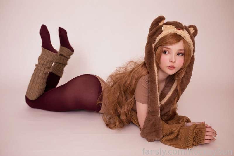 Teddy bear girl 