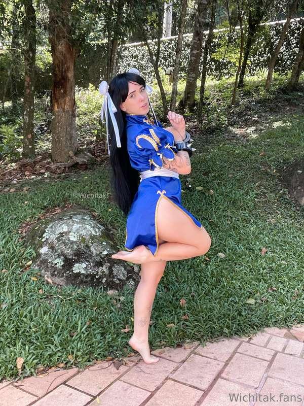 Where are the Street fighter fans? 🥷 I wanna show Chun Li su..