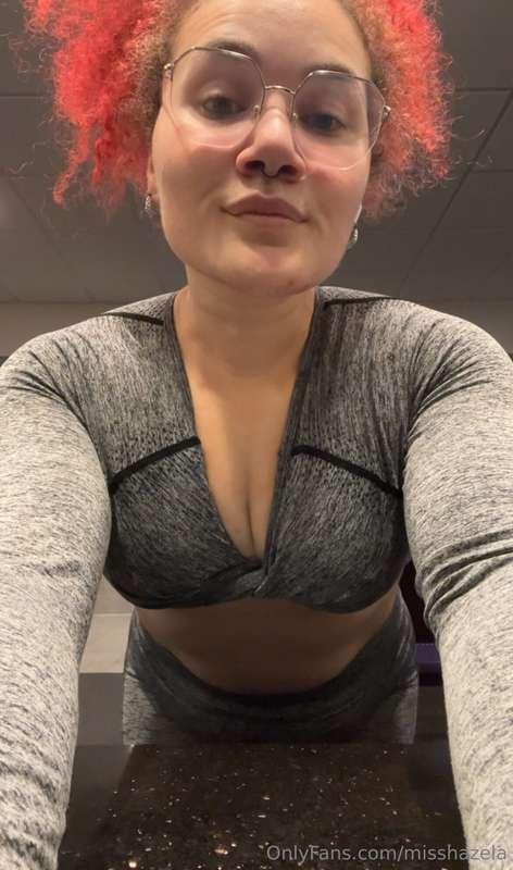 Rail me in the locker room? 🥵🥵