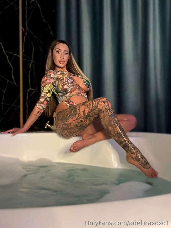 @adelinexxx 